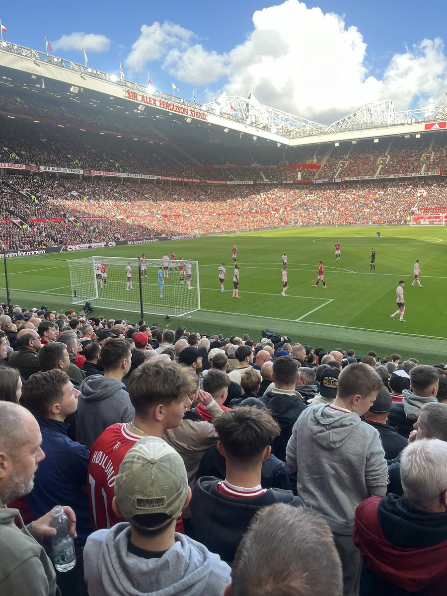 Runcan10's tweet image. 3 points and up the road 🇾🇪 #UTFR