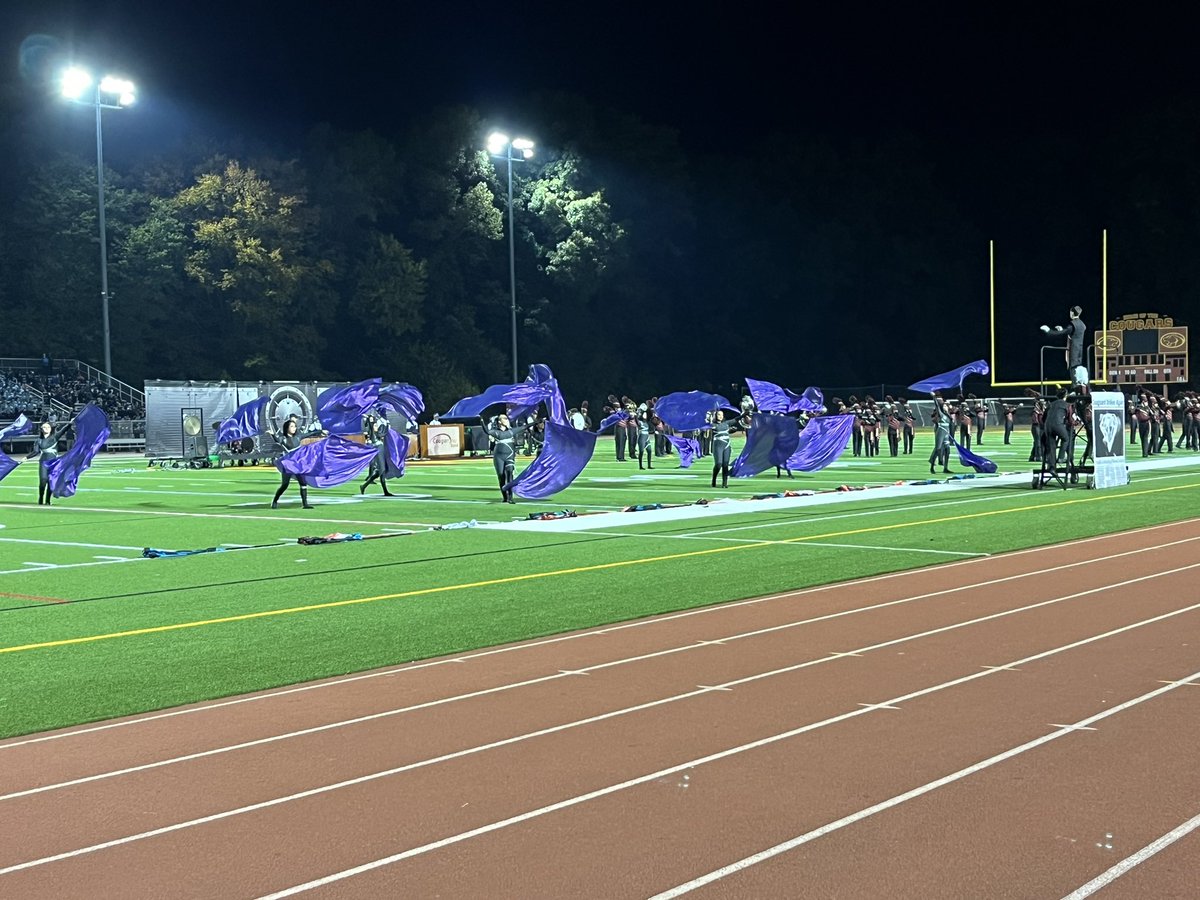 OaktonHS's tweet photo. The Oakton Classic was a huge success! Congratulations to the Marching Cougars for a fantastic event hosting 30 schools and ending the day with a phenomenal performance!  #WEAREOAKTON 🎷🥁🎺 https://t.co/sjxT3iFa3I