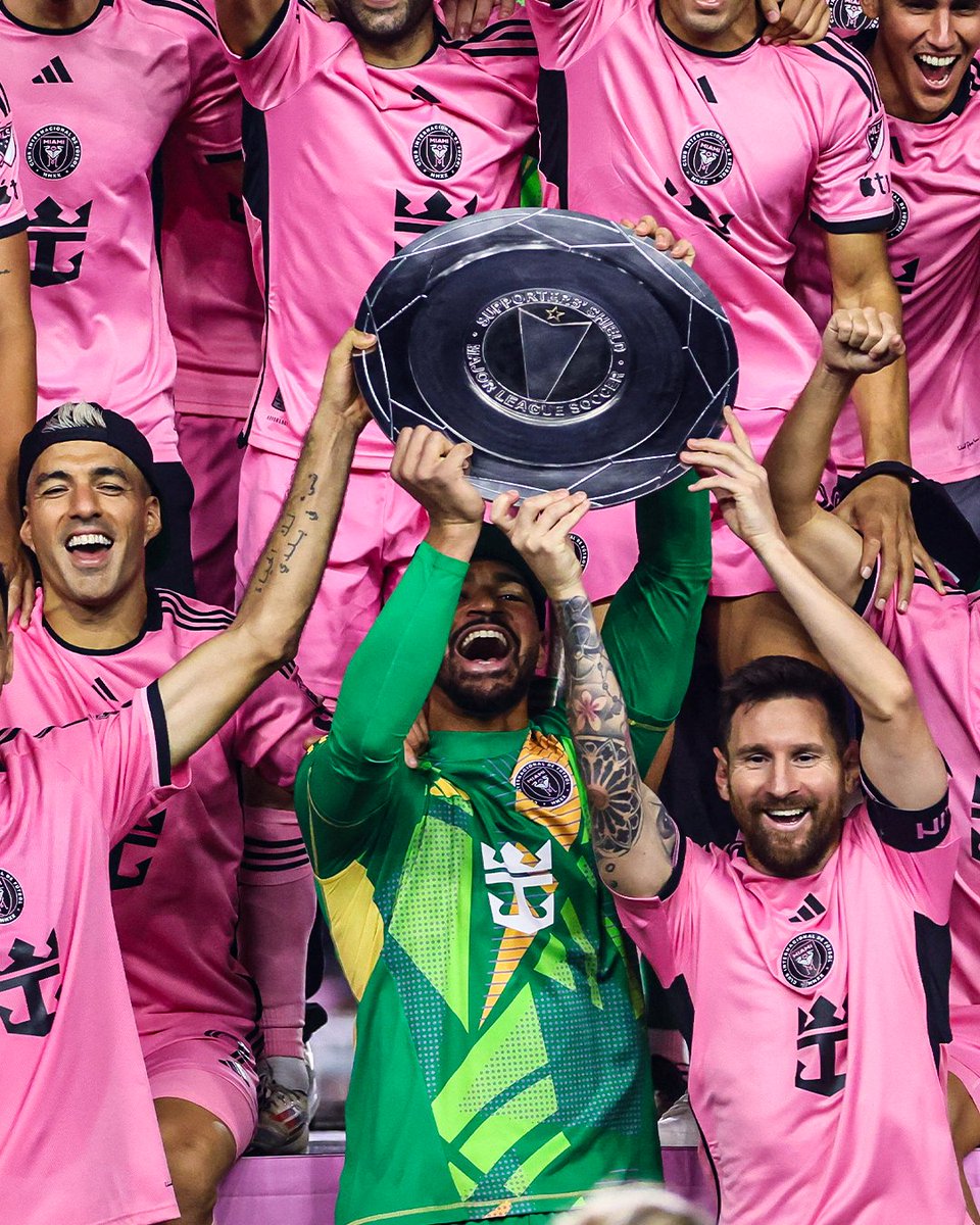 ArielipilloPlus tweet picture