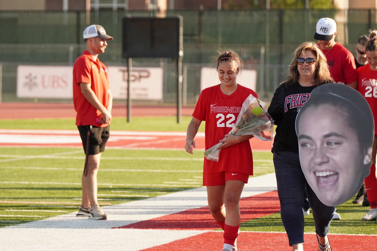 FriendsFalcons's tweet photo. Thank you, seniors!!! ⚽️ https://t.co/K1EJPoJDdh
