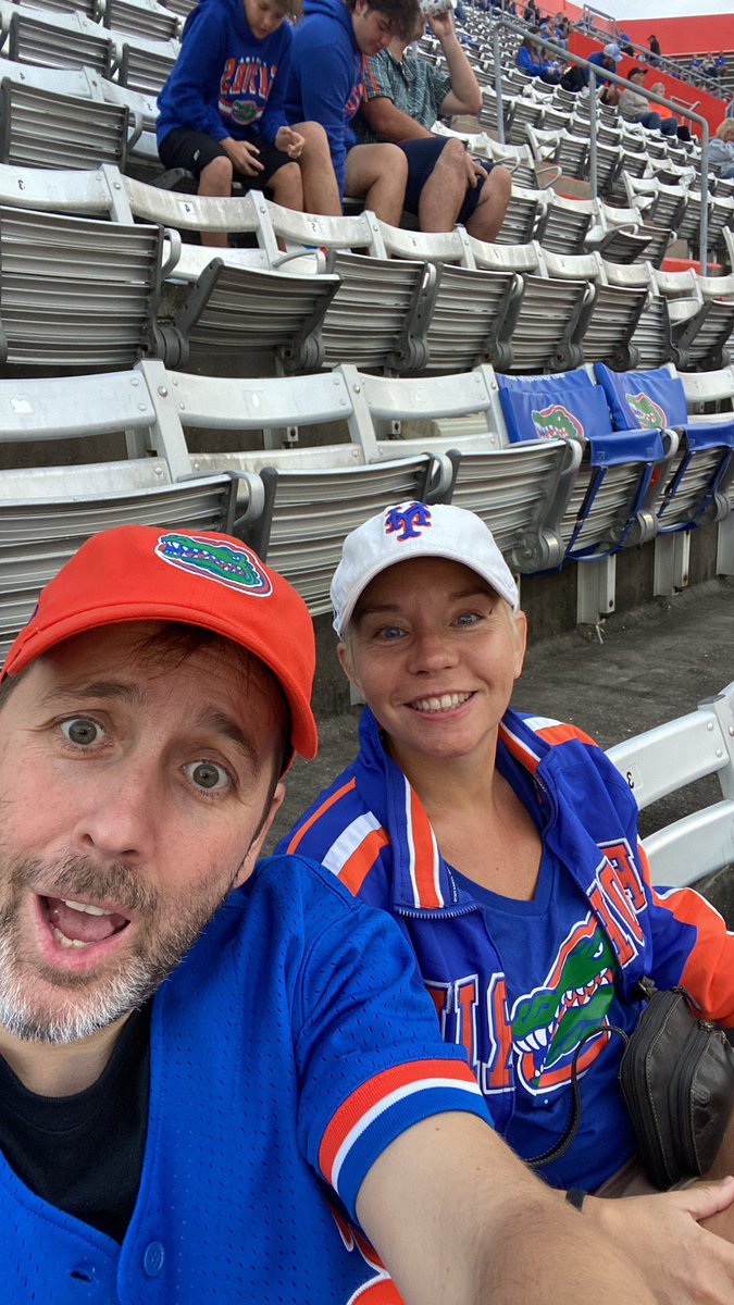 SchmeichelJFox's tweet photo. All the way from England #onlyintheswamp https://t.co/dhwFHYVMZ3