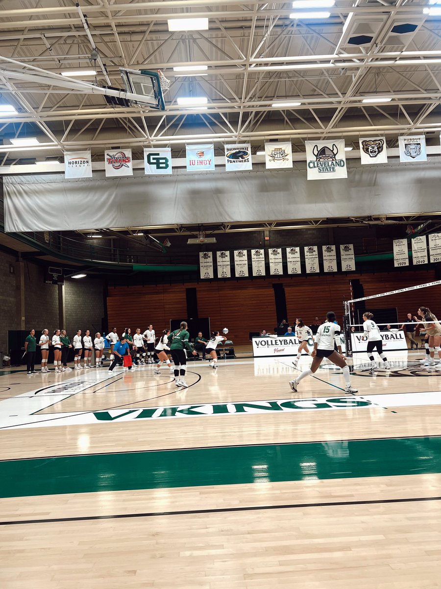 CSU_SAAC's tweet photo. Where’s Waldo??

We had lots of great costumes last night for Volleyballs Bleed Green Game! Big thank you to all the teams that came out and supported!

Next Bleed Green Event is for our Cross Country team on October 30th. More information will be posted soon!

T.E.A.M

#GoVikes https://t.co/d1NT022Zu0