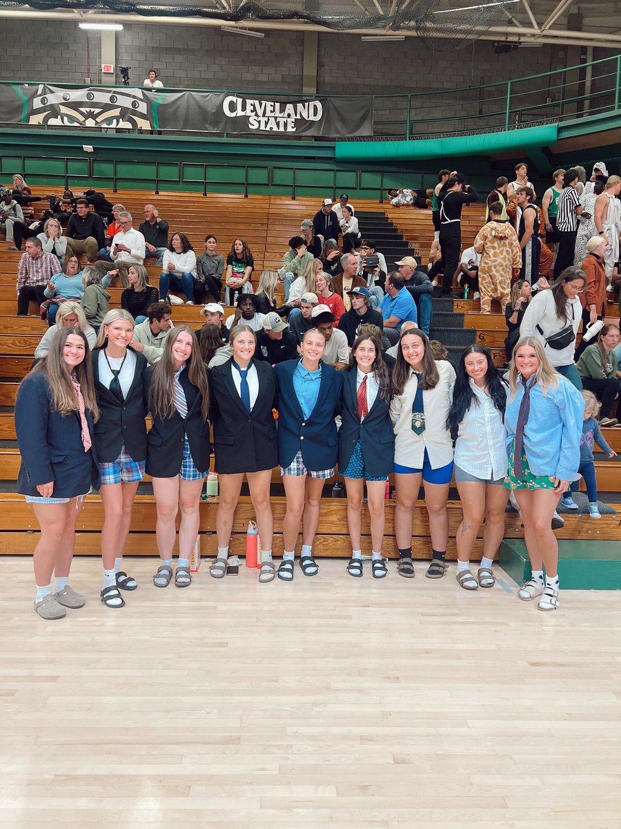 CSU_SAAC's tweet photo. Where’s Waldo??

We had lots of great costumes last night for Volleyballs Bleed Green Game! Big thank you to all the teams that came out and supported!

Next Bleed Green Event is for our Cross Country team on October 30th. More information will be posted soon!

T.E.A.M

#GoVikes https://t.co/d1NT022Zu0