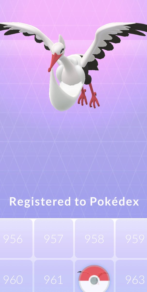 Warheaddddd's tweet photo. happy saturday 🤓 #PokemonGO #ShinyPokemon #DexEntry https://t.co/7lTWglb6Ea