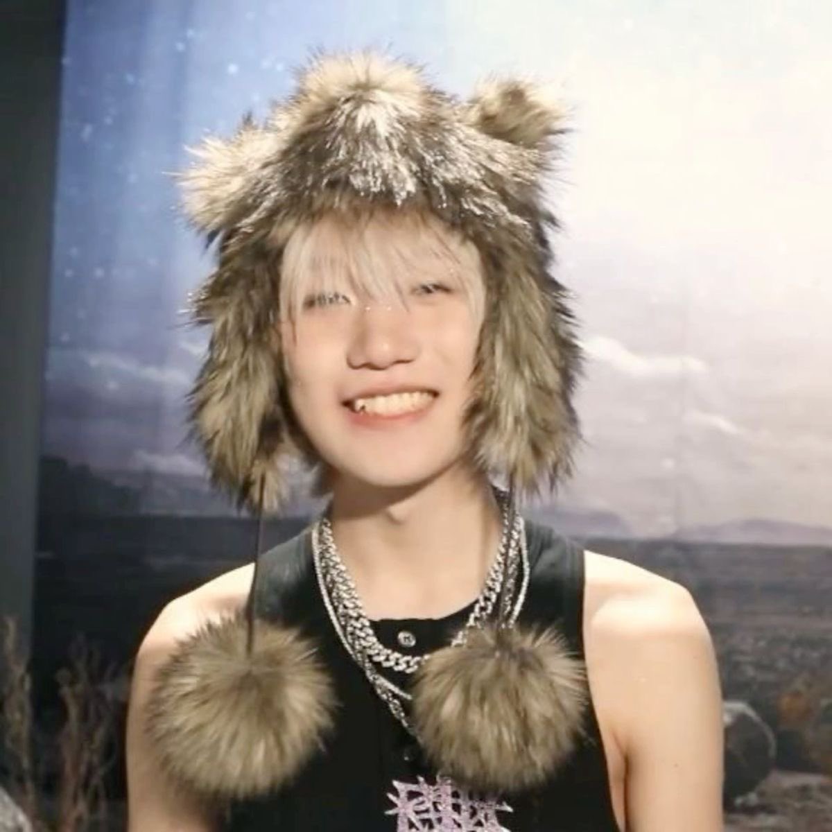 ☼ iz ☼ tweet media