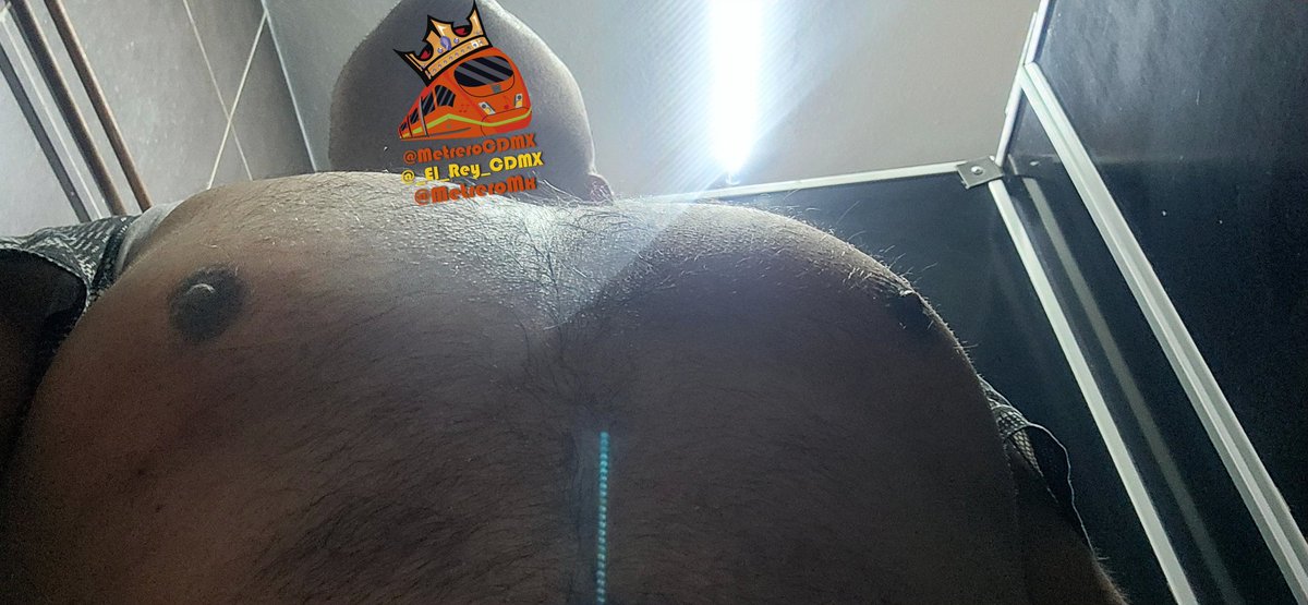 X: conoces a <a href="/MetreroMx/">El Ayudante</a> 

Y : si de Vista 

La Vista↘️⬇️↙️