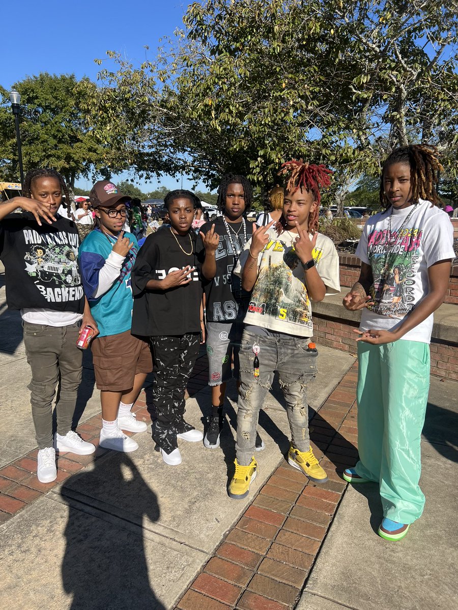 jaymarkedya's tweet image. they been calling us “stud pack” all day😂