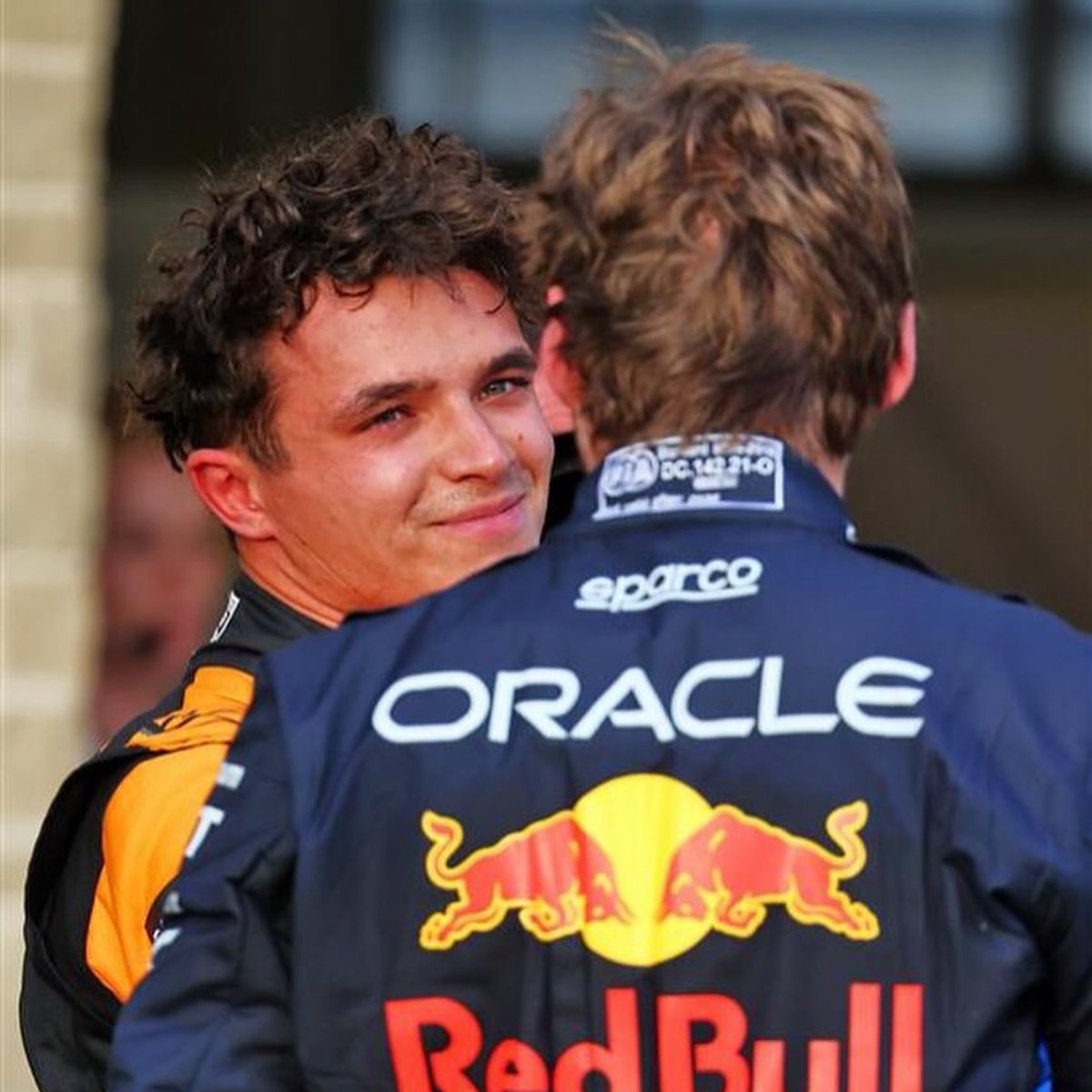 milclaren's tweet image. get yourself someone who looks at you the way lando looks at max