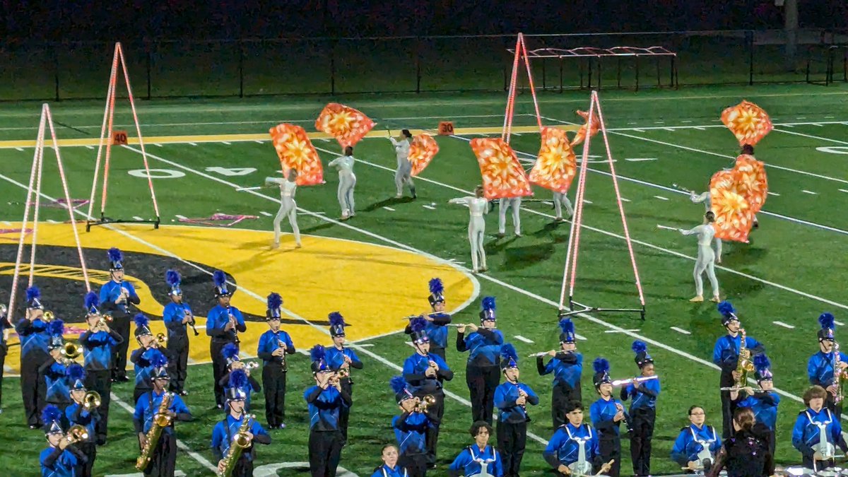 StioSignorina's tweet photo. Loved seeing the GMB Blue Knights perform at their Home Show 💙 So proud of all of them 🥹 https://t.co/4zB0OC7PaV