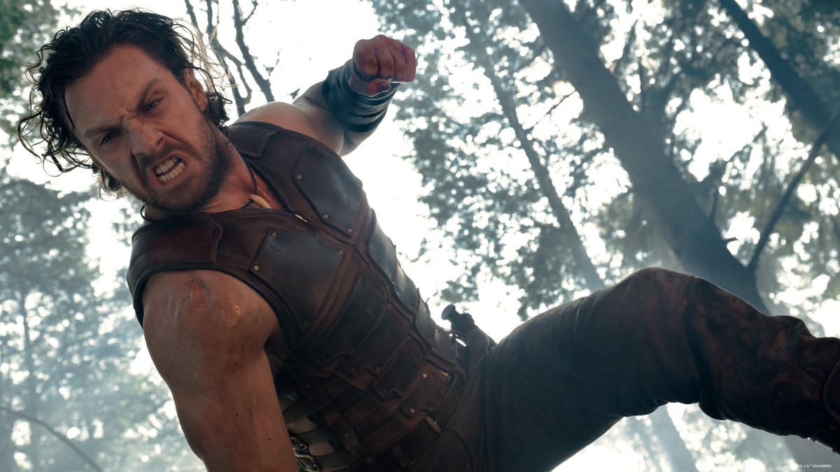 parole_pop's tweet photo. Nouvelles images du film #KravenTheHunter prévu pour 18 décembre 🔥

Toujours intrigué par ce film 😬

S. https://t.co/M7GHkfVn5D