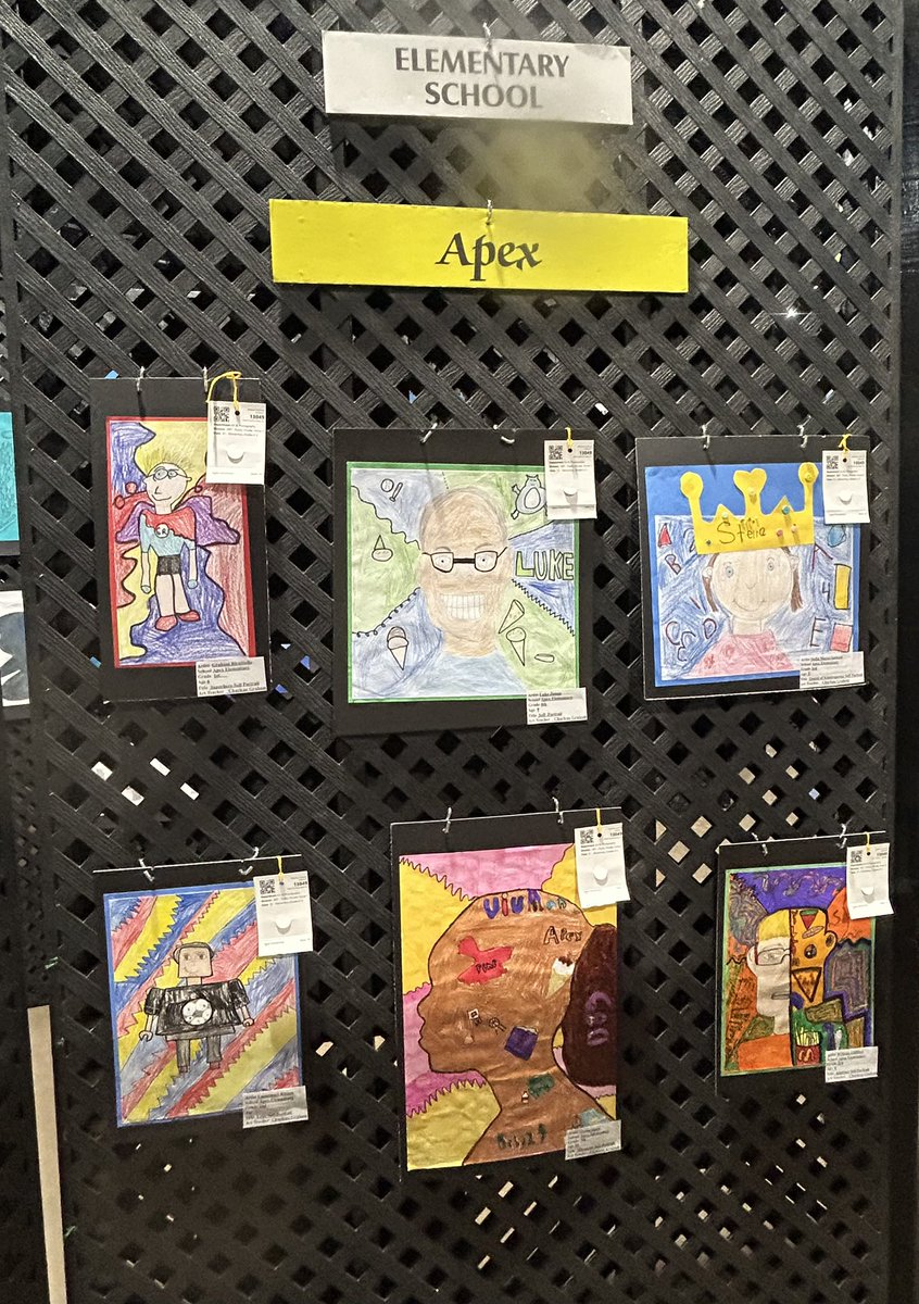 nckhui's tweet photo. #wcpss #NCStateFair Wake County student art in the Kerr Scott Building at the NC State Fair from @AbbottsCreekES, @AdamsYRES, @apexescougars &amp; @BrentwoodMESE. https://t.co/0IDsxWn4b9