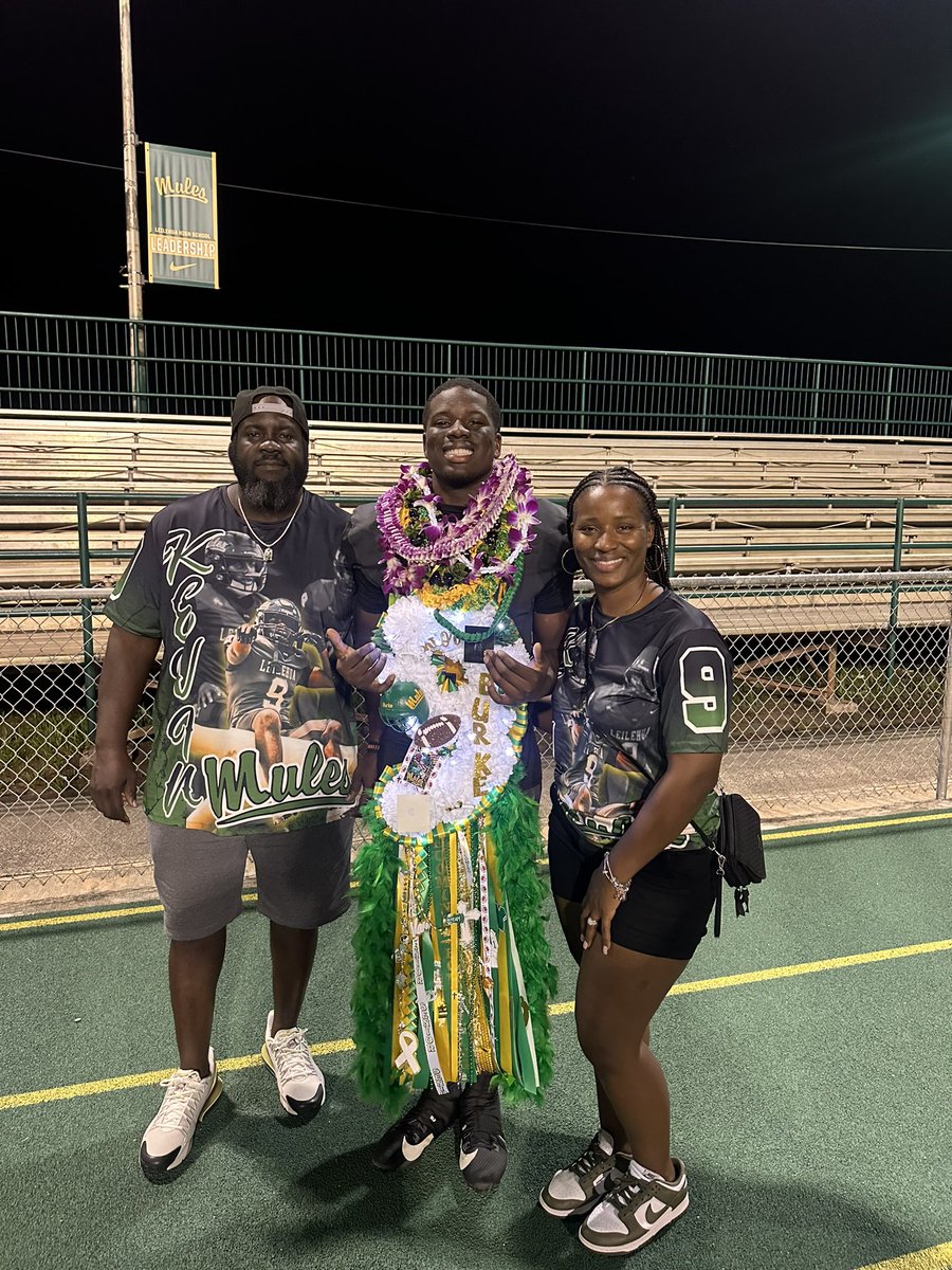 Kevin_Burke29's tweet photo. Great homecoming/ senior night win against a great Radford team. 
Stats: 12TKL, 3TFL, 2sacks, 1 pick
@CoachDrew808 @Coach_KC84 @CoachLeppke @Coach_Dickinson @CoachFess @Coach_Taura @CoachMashack @MWCherrington @coachrdaley @Coach_DanFields @CoachJ_Ortiz @CoachBelfiori @kuchinski8 @stoneyrock64 @CoachKern_ @Coach_JKramer @Coach_Kwam @CoachK2x4 @DL_theHUNT @CoachCBhawaii