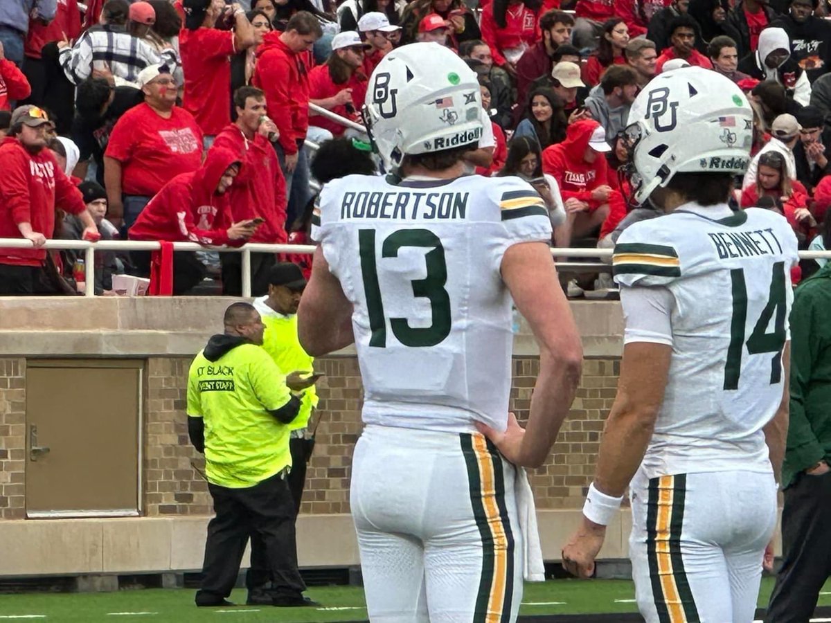 Not a good homecoming for Texas Tech! 

A great homecoming for Coronado Grad Sawyer Robertson!

Robertson was 21-32 for 274 yards and 5 touchdowns for Baylor! 

The Gatorade Player of the Year with the Mustangs made a statement at the Jones!