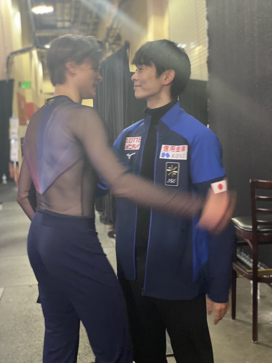 Golden Skate tweet media