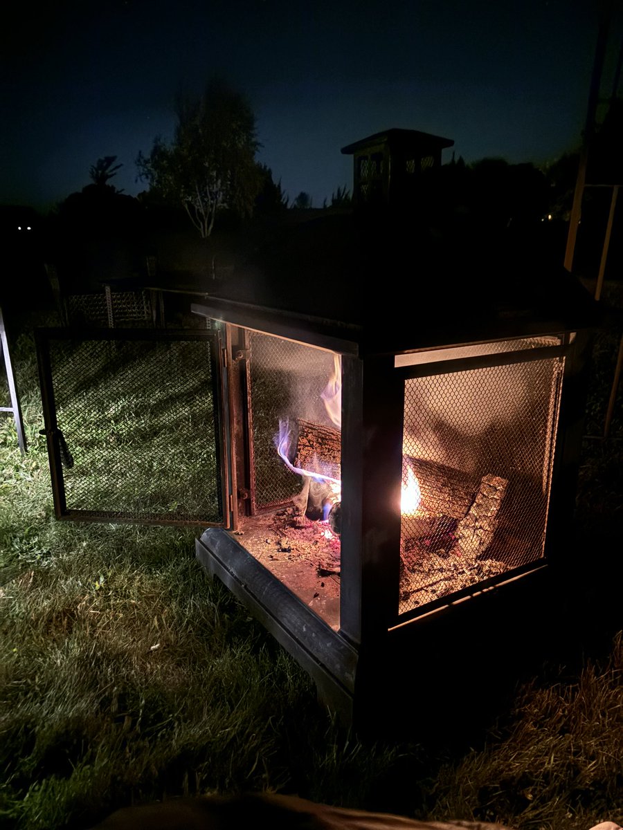 A bonfire on a beautiful autumn weekend…Why not!