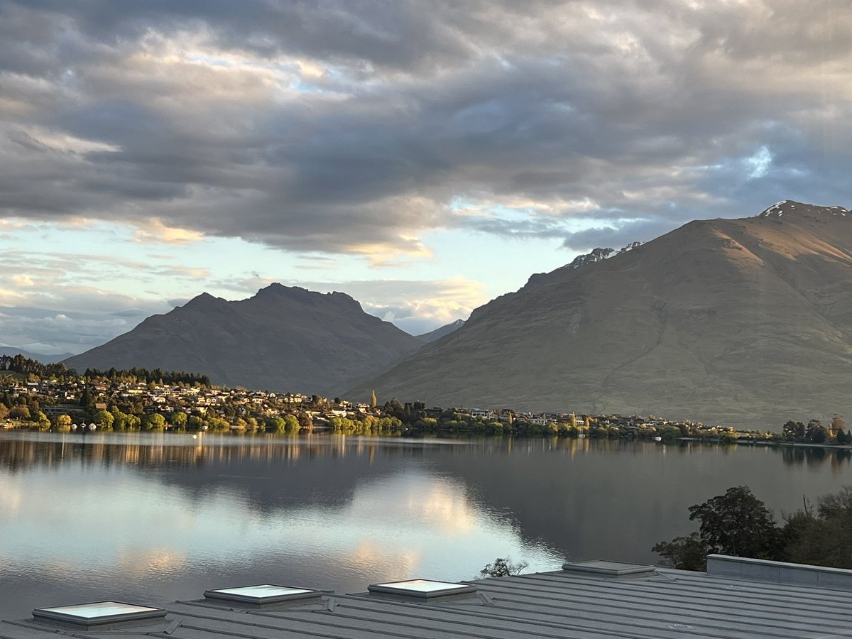 NancyAmazon's tweet image. Wonderful weekend away in Queenstown and Wanaka in New Zealand. All this beauty and peace only a direct 3 hour flight from my home town. I’ll be back.