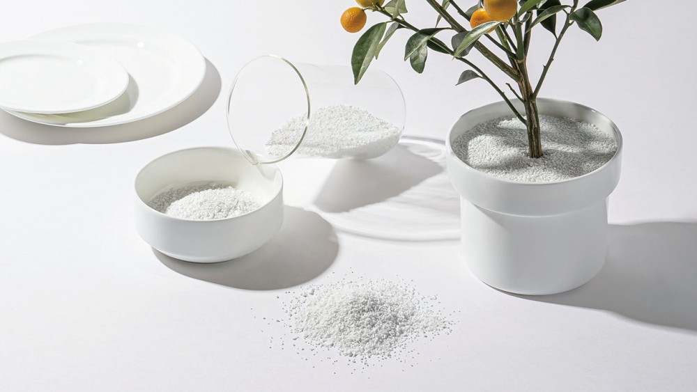 JapanGov's tweet photo. All options are on the table at Ishikawa’s NIKKO COMPANY. Their patented BONEARTH® tech. recycles ceramics into effective fertilizer, and now rice and other products grown with it are helping to create a circular economy for food ♻️.
https://t.co/qF48ybx6bJ

#GlobalGoals #SDGs https://t.co/KPIE1AX04x