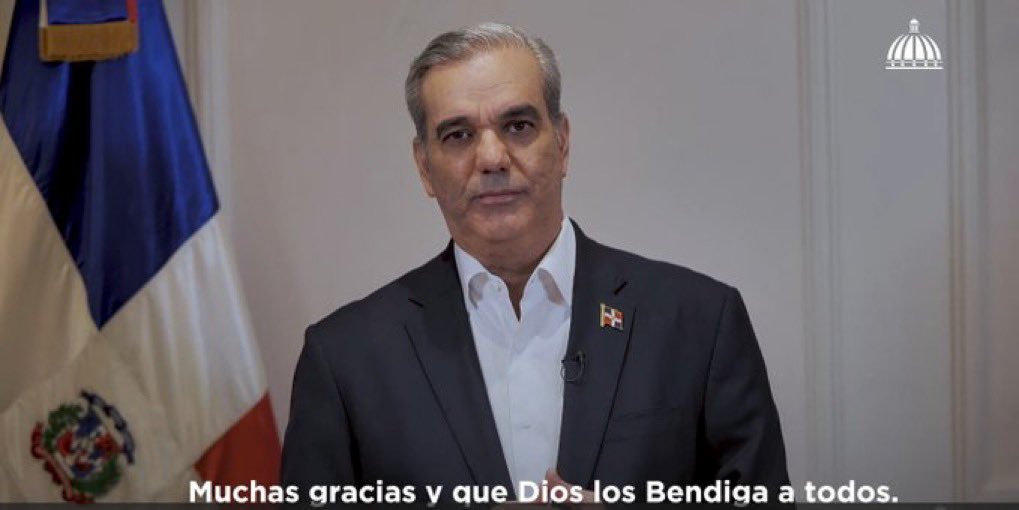 itobisono's tweet photo. “El presidente @luisabinader un demócrata que escucha a su pueblo, de manera transparente y con responsabilidad, aún con la mayoría absoluta y con gran aceptación popular, ha decidido retirar la propuesta de modernización fiscal siguiéndo el sentimiento de su gente.
#LiderazgoDemocrático