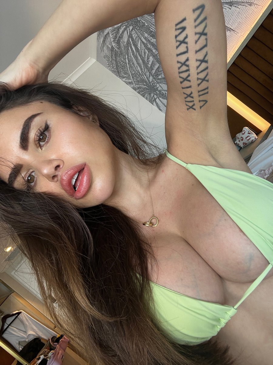 3Kayceee's tweet photo. Let's see how much you can handle 😌 https://t.co/CwWkVOdREf