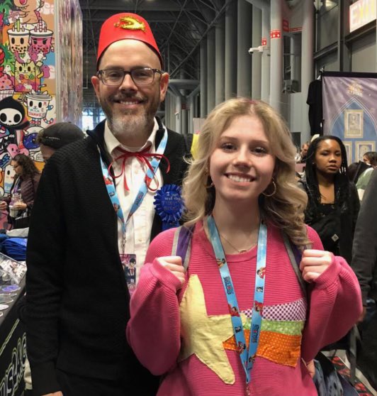 jwdtwit's tweet photo. Went to NY Comic-Con, and met Alex Hirsch! Jos and I dressed as Mabel and Grunkle Stan, and she made both costumes herself. She was so excited to meet the creator of her favorite show! #BookofBill #GravityFalls #Falloween2024 @_AlexHirsch https://t.co/cDzdcMhP2j