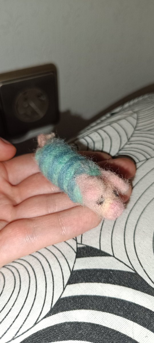 I felted a little poogie