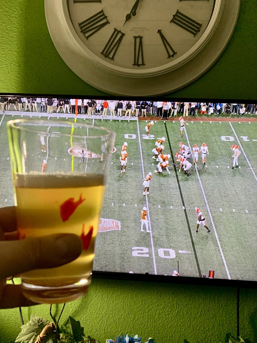 Gregory Paul (@2112greg) on Twitter photo Watching <a href="/UGAAthletics/">Georgia Bulldogs</a> at <a href="/TexasFootball/">Texas Football</a> with #NewWorldPilsner from <a href="/RealAleBrewing/">Real Ale Brewing Co.</a>. Life is good. #hookem Watching <a href="/UGAAthletics/">Georgia Bulldogs</a> at <a href="/TexasFootball/">Texas Football</a> with #NewWorldPilsner from <a href="/RealAleBrewing/">Real Ale Brewing Co.</a>. Life is good. #hookem