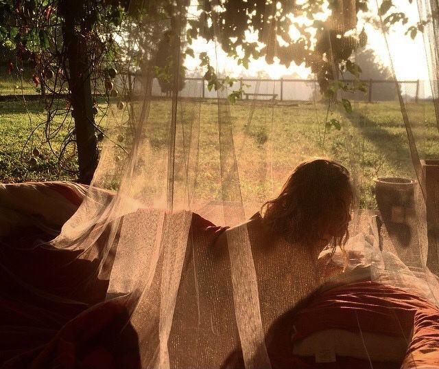 strawblondhair's tweet photo. This is EXACTLY what it felt like to listen to first light by Hozier for the first time. https://t.co/7YIhJrGIwy