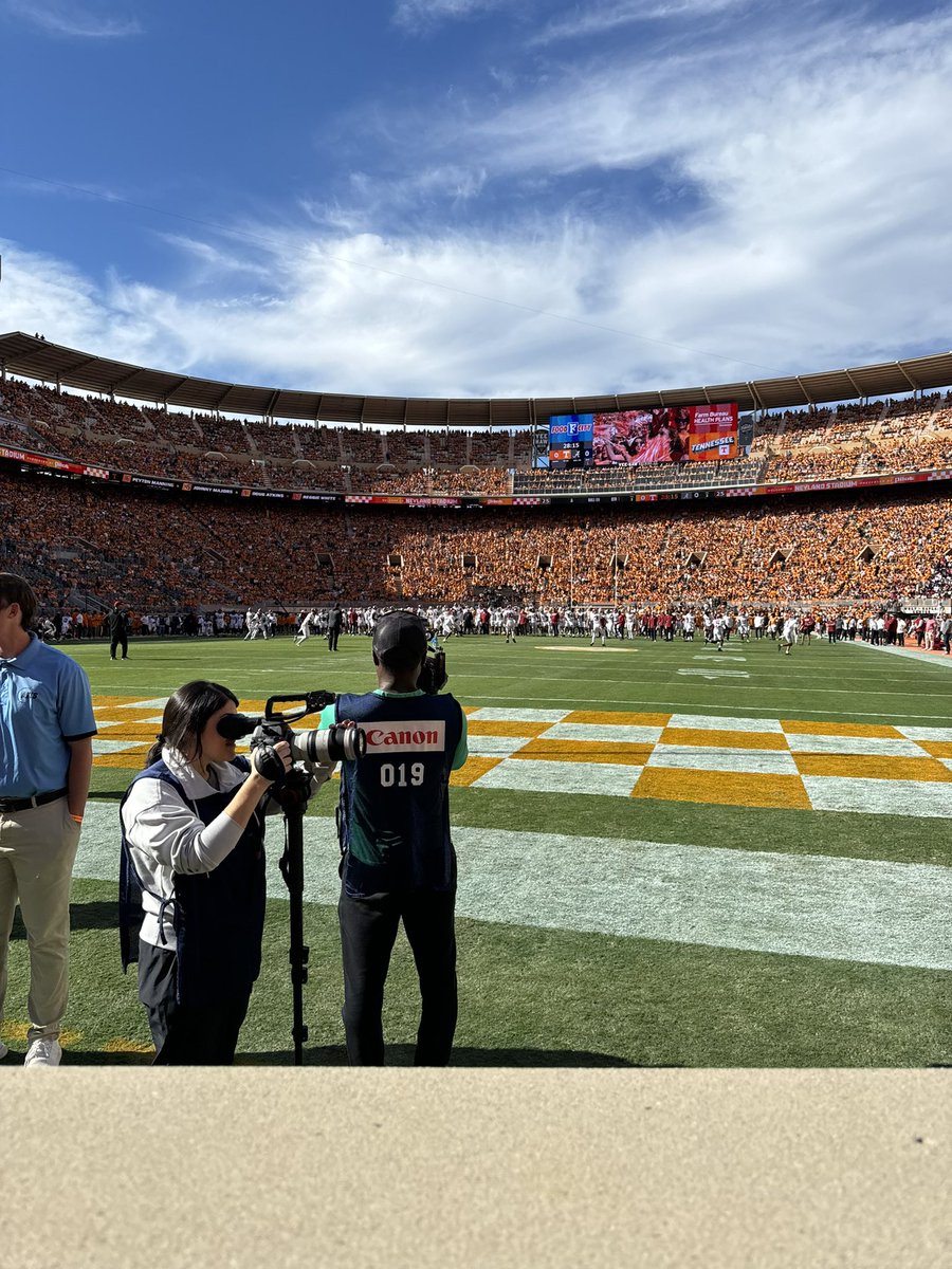 100,000 people in Neyland Stadium… What are the chances of seeing your son, his girlfriend, and his roommate on tv? Pretty good chances for this momma. GBO 🧡🧡🧡 #row1 #BeatBama