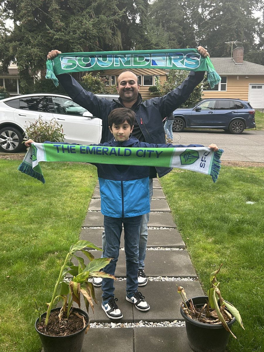 gauharj's tweet photo. #soundersmatchday https://t.co/IXpsK37Y2A