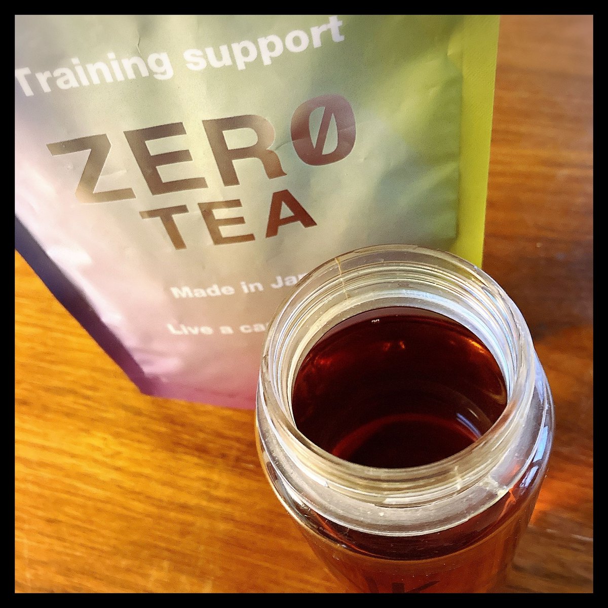 1129saaa's tweet photo. \アクティブな毎日に/
『ZEROTEA』
とても飲みやすくクセのないブレンドティー
ホットでもアイスでも美味しい✨
夏はさっぱりアイスで、寒くなってきたらホットでも
さっぱり飲めるので食事にも合います◎
https://t.co/dCj6KEZrkZ
#zer0tea #zerotea #ゼロティー #PR https://t.co/4WKDySE6M8