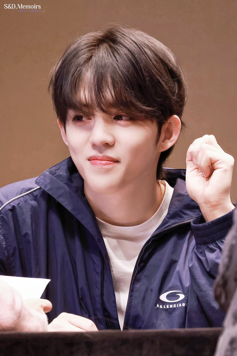 SDMemoirs's tweet photo. 241019
BDM 팬싸

🧏🏻‍♂️👼🏻

#에스쿱스  #SCOUPS 
#승철  #최승철 
#세븐틴  #SEVENTEEN https://t.co/SFuVURYeXJ