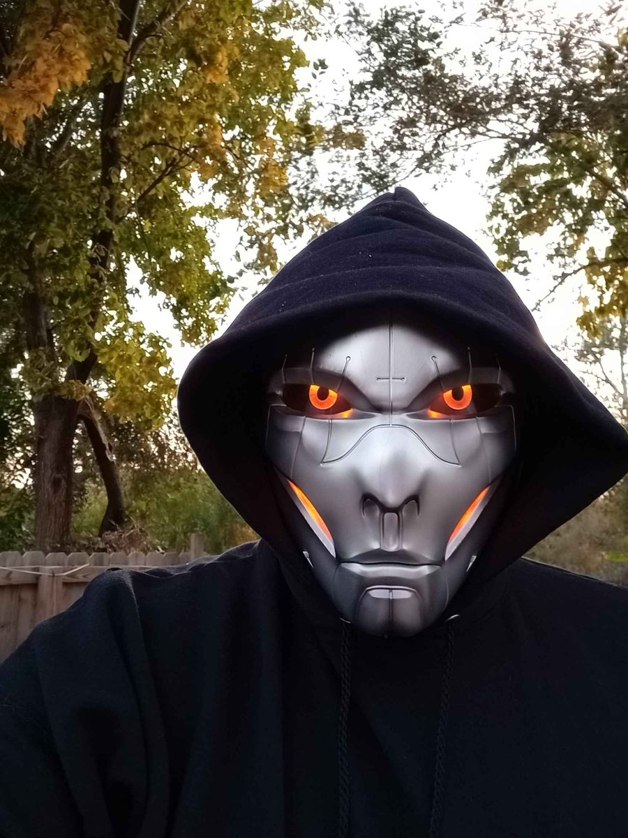 LTLICKME's tweet photo. The Watcher’s masks are slowly being delivered all over the world. Halloween will be interesting =) https://t.co/K7tpL9mmI6