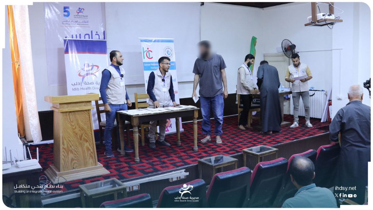 استكملت منظمة الرعاية الإنسانية İnsani Hizmet Derneği بالتعاون مع مديرية صحة إدلب، مشروع توزيع مساعدات مادية لـ 90 من مرضى #السرطان القاطنين في مخيمات ريف #إدلب الشمالي