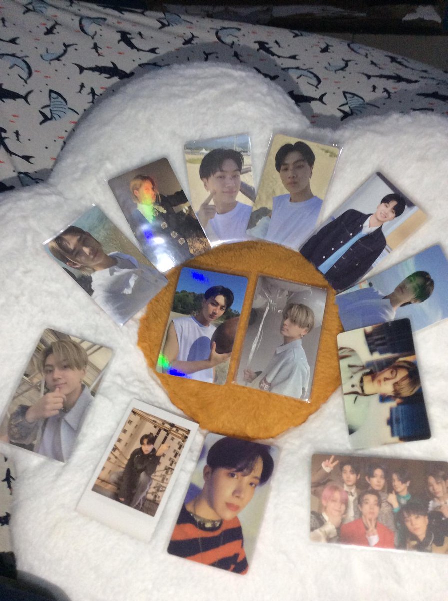 paarkjoongseong's tweet photo. ꒰ wts lfb ph ꒱ 
Php 150-500

enhypen photocards!!! 

Set!! Mostly Jay Pc! 
-All in: Php 3000 w/ unsealed albums
-Free Dimension: Dillema Album 5pcs and above
- will prioritize those who'll get more pcs so i can't let you claim it yet unless if you get most of the pcs❕ https://t.co/vyyG5S9ItK