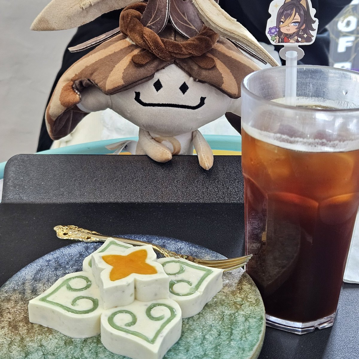 zamong55's tweet photo. #메뉴가_맛있고_선배님이_친절해요_파루잔_선배_최고 https://t.co/X8Y5w4vGct