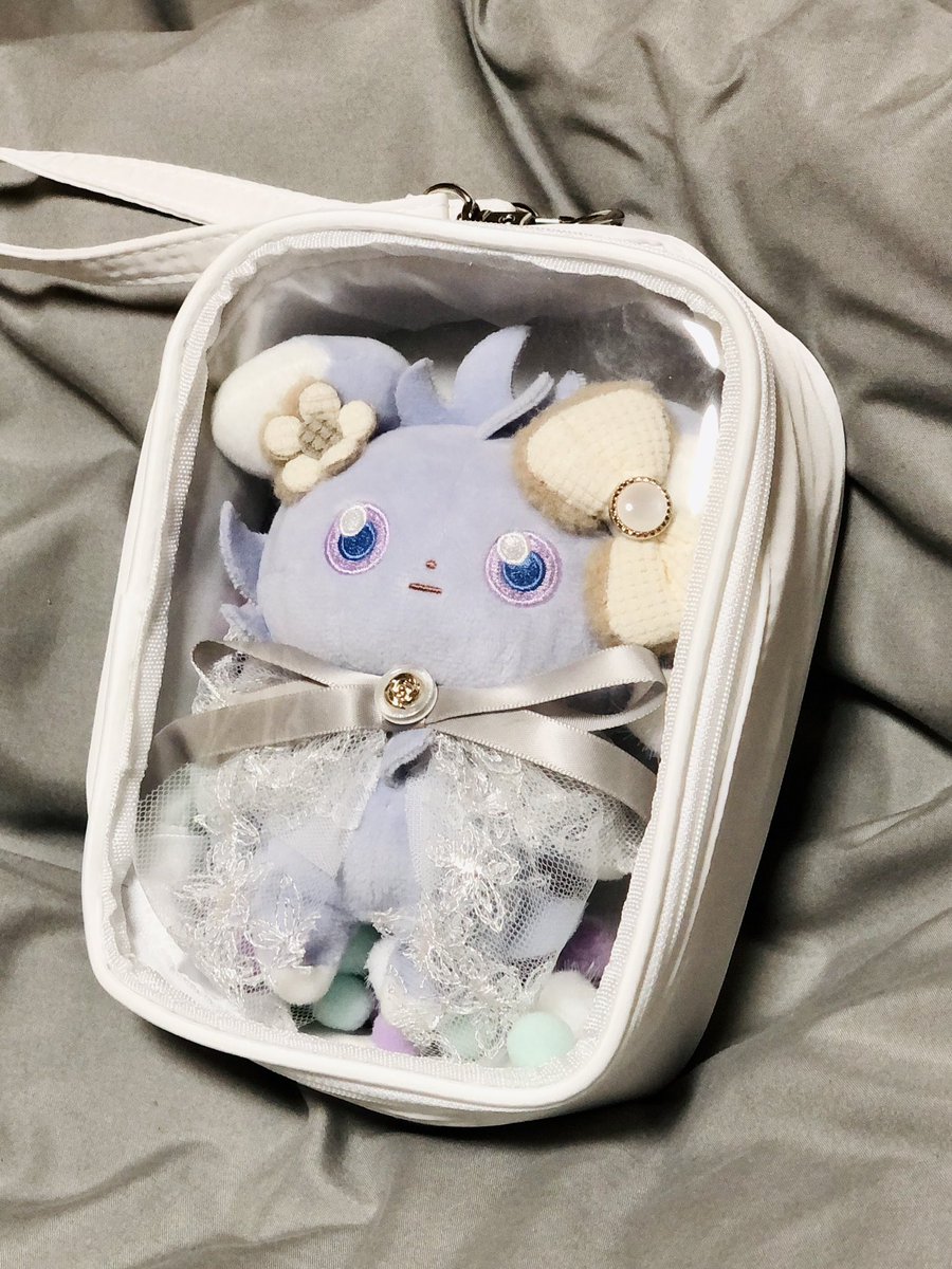 「通販で買ったぬいポーチサイズピッタリでHAPPY」|🐳したのの🐳のイラスト