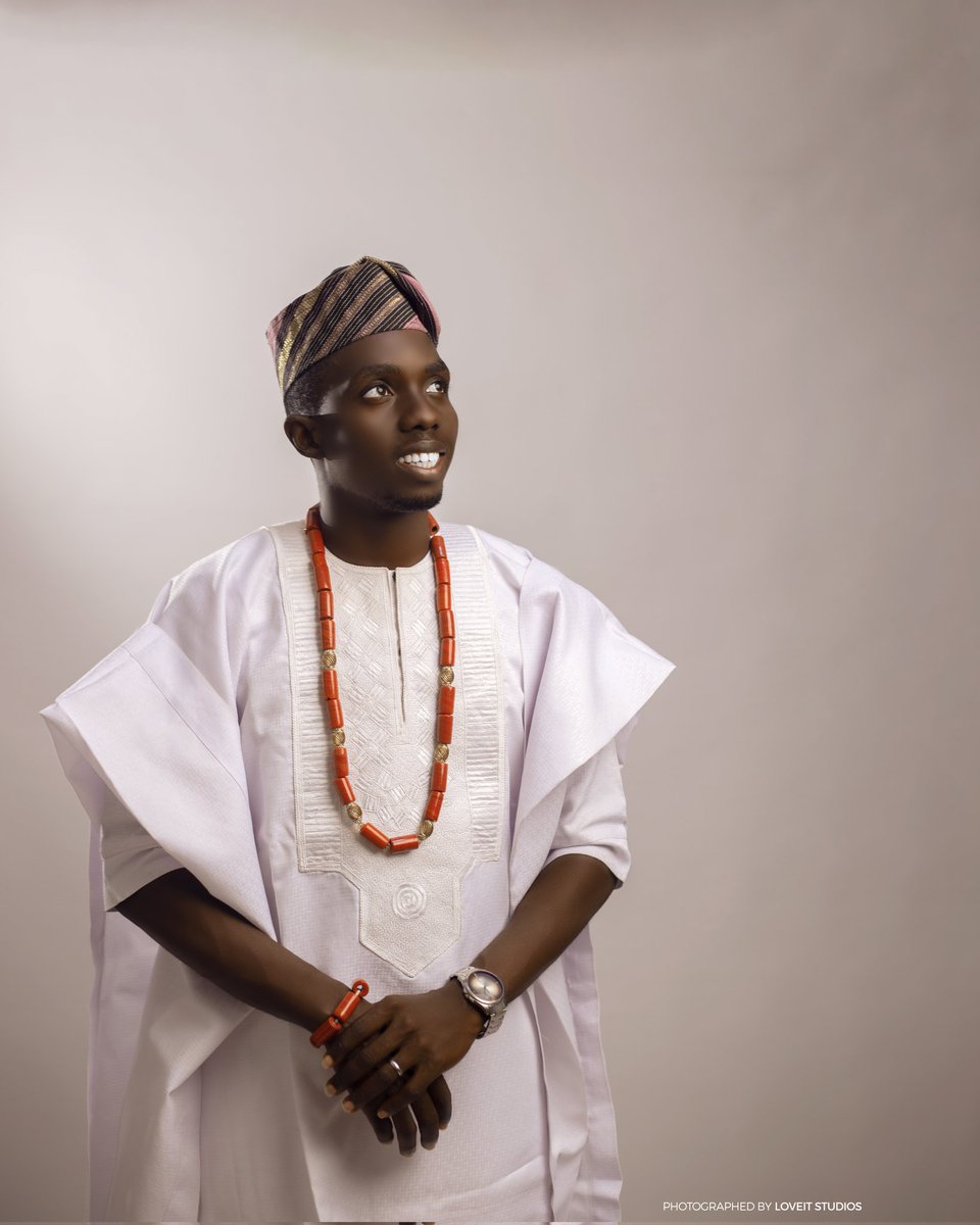 oluwatobiojua's tweet photo. All my life you have been faithful!

Looking at past years,  I can say of a truth that I've enjoyed His grace and mercies. Indeed OLUWATOBI (God is Great). 

Happy Birthday to me.

Photocredit @loveit.studios @loveitmediaagency https://t.co/RXKUds6Zmo