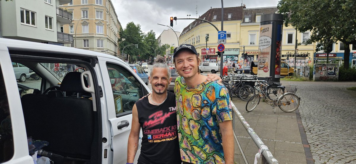 Timo Coldplay GER tweet media