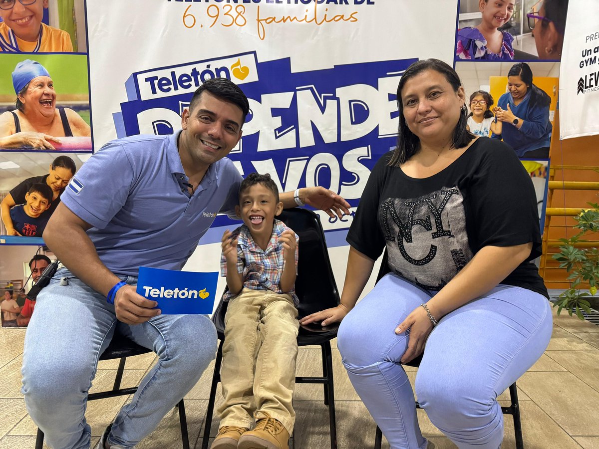 TeletonSV's tweet image. Hoy conocimos a Enmanuel , un ejemplo de esfuerzo y determinación que ha superado cada obstáculo con una gran sonrisa.💛💙
Todo #DependeDeVos #Teletón2024