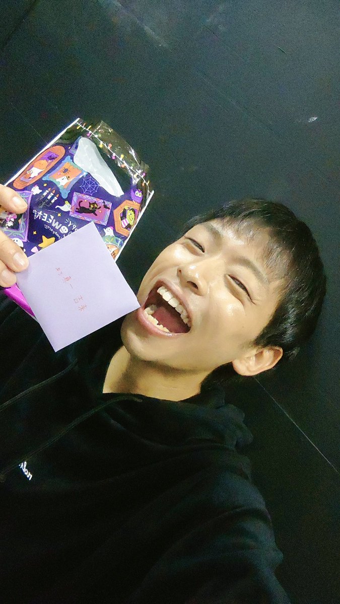 kazuma_kys's tweet photo. #MoLing
#Rolling
A班、全日程を転がることが出来ました!!
この後はB班!千秋楽!!
16時30分開場!!
間に合う方!!
ぜひ飛び込んでください!!! https://t.co/oADZmX9H7J