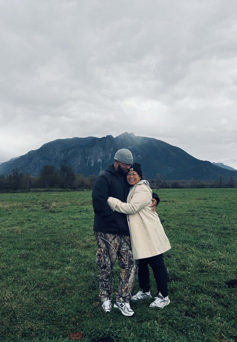 demelegg's tweet photo. 🖤💍 https://t.co/0zaEM4bP8V