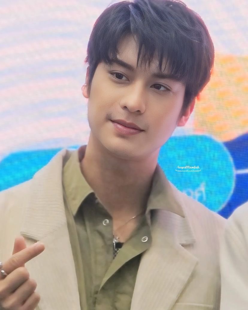 AugustNamfahOFC's tweet image. 2024.10.19 @AugustZu  at #AddictedHeroin #BookFair @ QNSCC 💚

🎮🕹🎲🤭

#ออกัสวชิรวิชญ์ #augustvachiravit