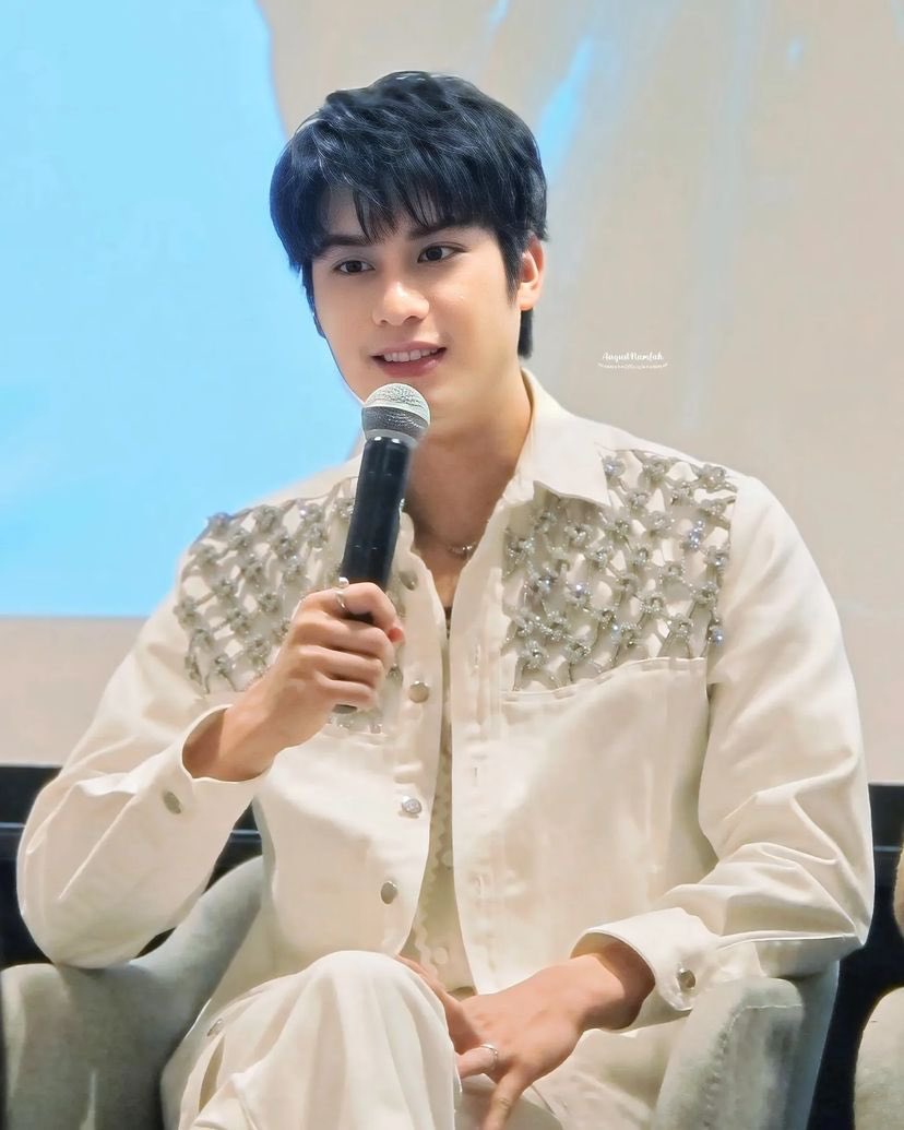 AugustNamfahOFC's tweet image. 2024.10.19 @AugustZu  at #AddictedHeroin #BookFair @ QNSCC 💚

🎮🕹🎲🤭

#ออกัสวชิรวิชญ์ #augustvachiravit