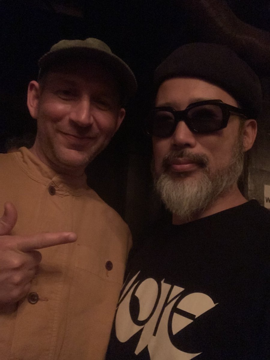 Shuya Okino (@shuyakyotojazz) on Twitter photo 何と!<a href="/matthalsalljazz/">Matthew Halsall</a> 御一行様が #theromshibuya にご来店‼︎ ソウル&ファンクからHip Hop/Rapまでを愛する #ハニドリのファンとUKスピリチュアル&ミニマル・ジャズのメンバーを相手に奮闘!悪戦苦闘??しました。とても楽しい夜でした。 何と!<a href="/matthalsalljazz/">Matthew Halsall</a> 御一行様が #theromshibuya にご来店‼︎ ソウル&ファンクからHip Hop/Rapまでを愛する #ハニドリのファンとUKスピリチュアル&ミニマル・ジャズのメンバーを相手に奮闘!悪戦苦闘??しました。とても楽しい夜でした。