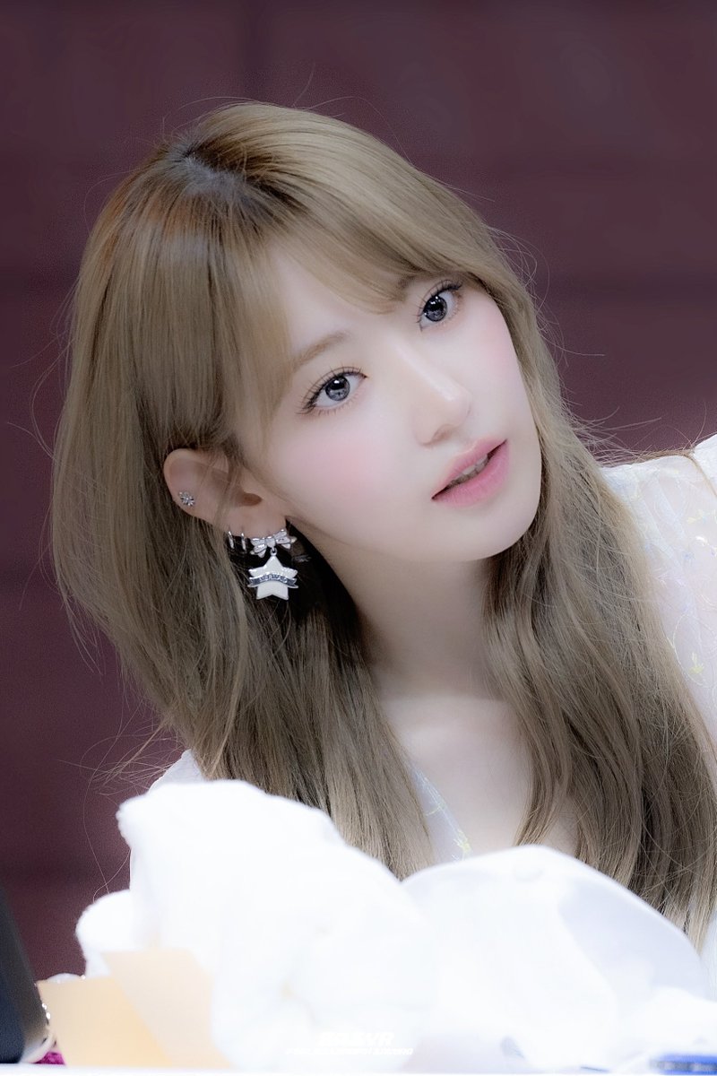 easyr39's tweet photo. 241019 music plant
#LE_SSERAFIM #ルセラフィム 
#宮脇咲良 #SAKURA #사쿠라 #��クラ https://t.co/TloboDp52w