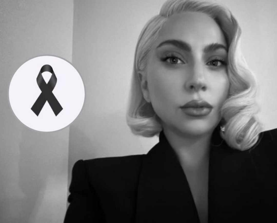 Nuestra distinguida comunidad, lamenta informar el fallecimiento de la legendaria 𝗝𝗼𝗮𝗻𝗻𝗲 𝗕𝗮𝗻𝗸𝘀.

La cantante uruguaya murió baleada en una carretera de 𝗢𝗰𝗼𝘁𝗹𝗮́𝗻. 

Paz a sus restos, vivirá en su legado musical. 🕊️