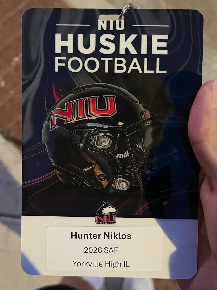 hunterniklos's tweet image. Thank you to @NIUCoachHammock, @CoachAWang, and @NIU_Football for the game day visit today!