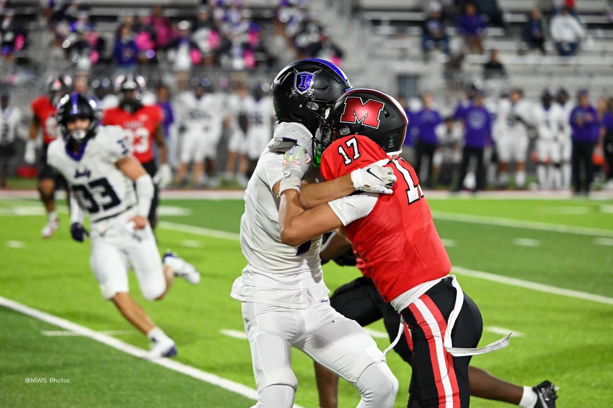 _xavierwr1's tweet photo. Blessed to be able to get my first varsity touchdown yesterday and glad to be apart of this program and work with my teammates @MattNally1 @CoachZac_Whit @coachham9 @FootballMelissa @MCardsRecruits https://t.co/MNoslzrwkf