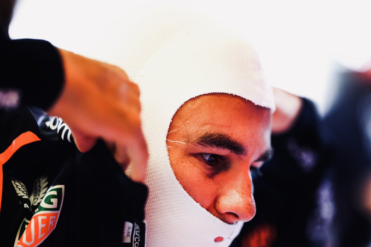 SChecoPerez's tweet image. Yellow flag in Q3 interrupted my final lap on new tires, starting P10 tomorrow. We made positive changes for the car performance from Sprint race to qualifying and had the pace for Top 5. Tomorrow, we just push forward.

La bandera amarilla en la Q3 interrumpió mi última vuelta…