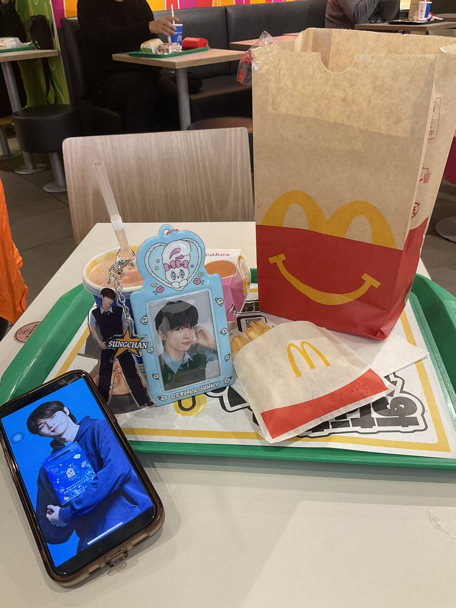 この前のフェスも楽しかったし、RIIZEのおかげでこのイベントを知れて良かった〜！
 #青いマックの日